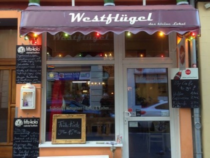 照片:  Westflugel Das Kleine Lokal